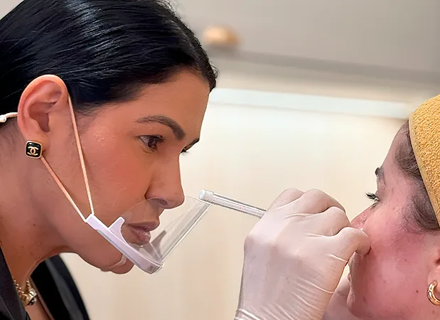 Estética Facial — Dra. Chris Marchetti